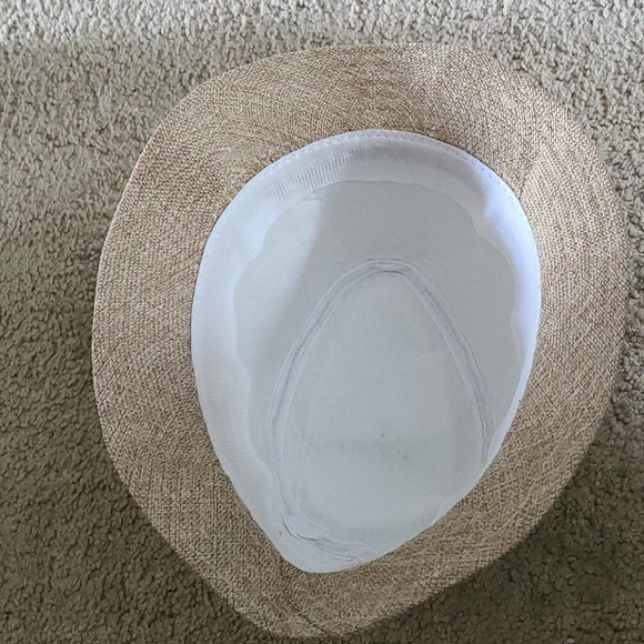 Hat - Picture 3 of 3